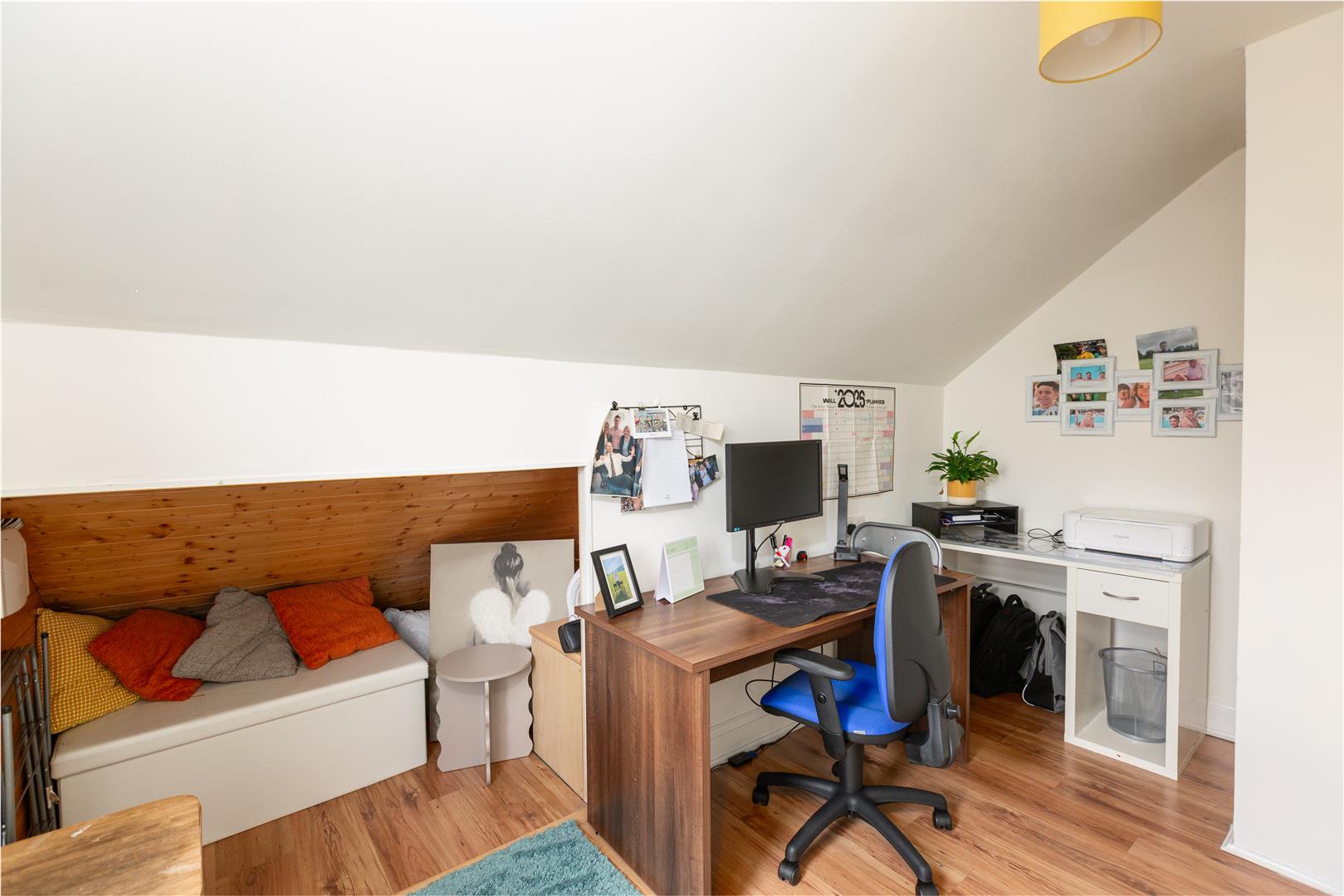 Parklands View, Sketty, Swansea, SA2 8LT